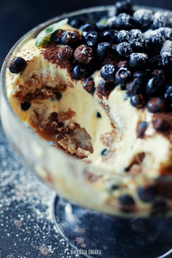 Tiramisu Smaku z Kwestia tiramisu z jagodami jagodami Tiramisu Smaku z Kwestia tiramisu z jagodami jagodami