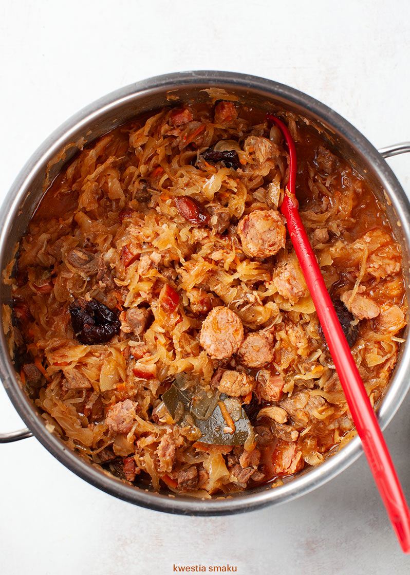 Bigos z kiszonej kapusty - najlepszy