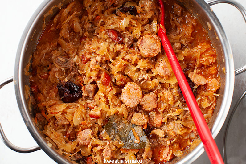 Bigos z kiszonej kapusty - najlepszy