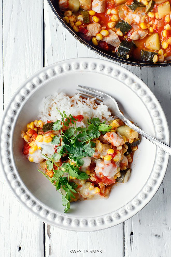 Calabacitas con elote - cukinia z kukurydzą