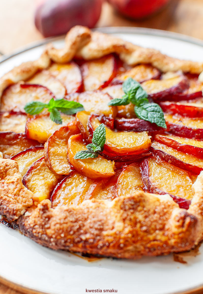 Galette z brzoskwiniami