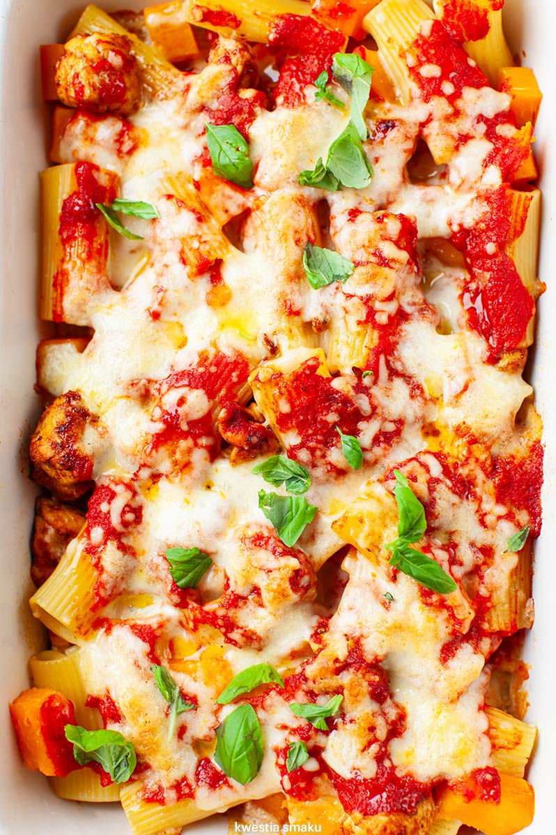 Makaron zapiekany z kurczakiem curry i dynią Makaron zapiekany z kurczakiem curry i dynią