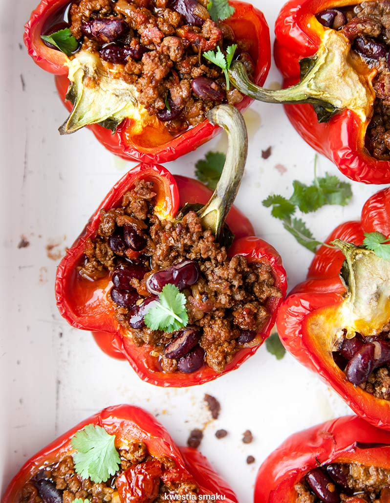 Papryki faszerowane chili con carne