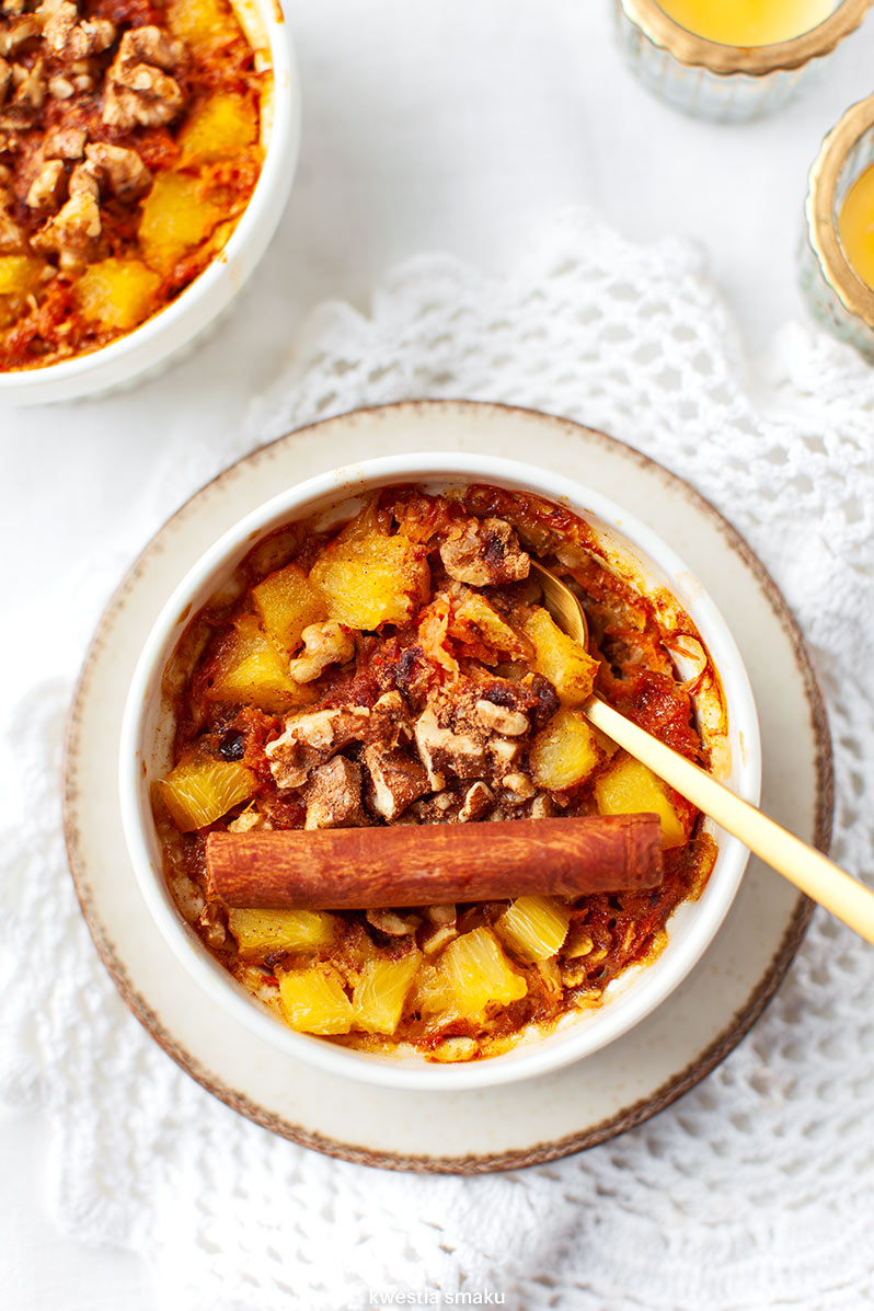 Pieczona owsianka marchewkowa