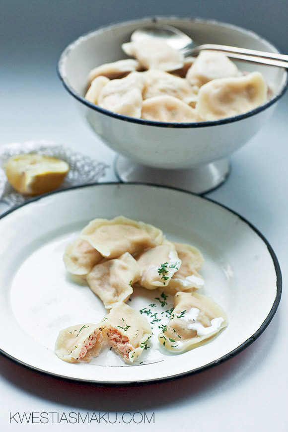 Pierogi z łososiem