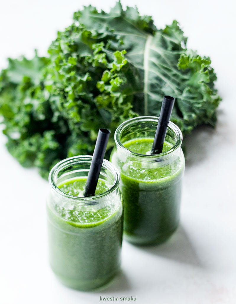 Smoothie z jarmużu i jabłka