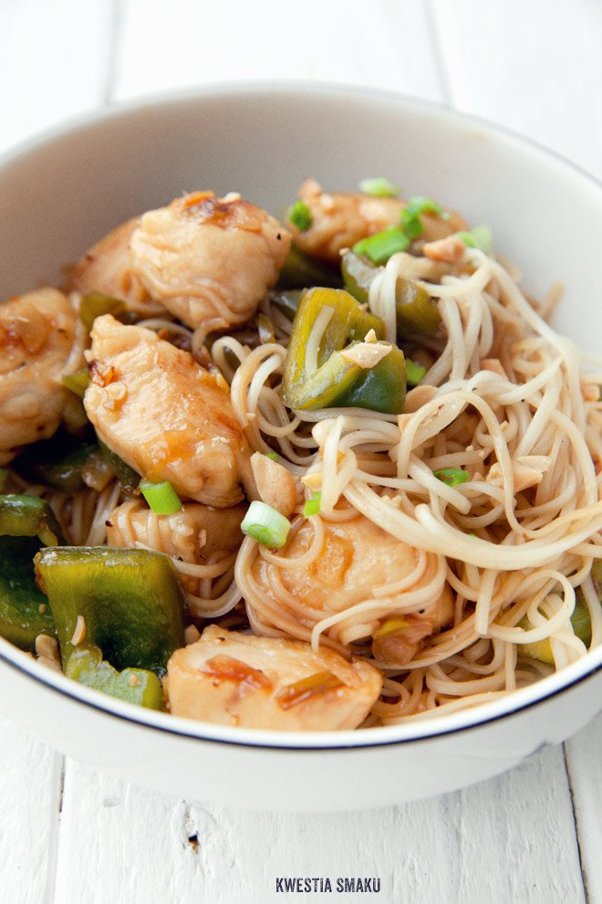 Stir-fry z kurczakiem słodko-kwaśnym