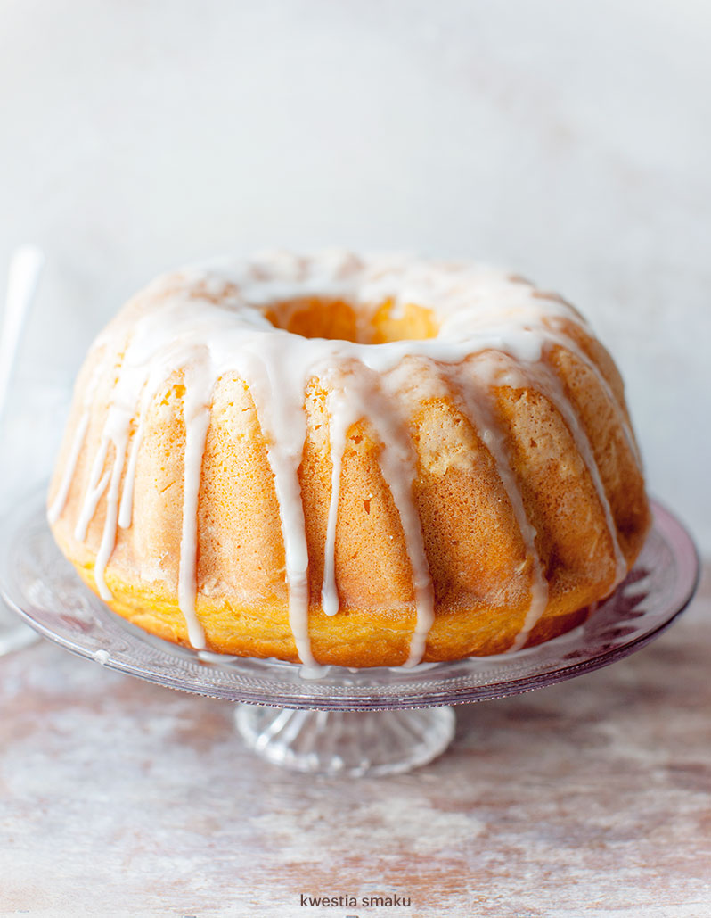 Wegańska babka wielkanocna