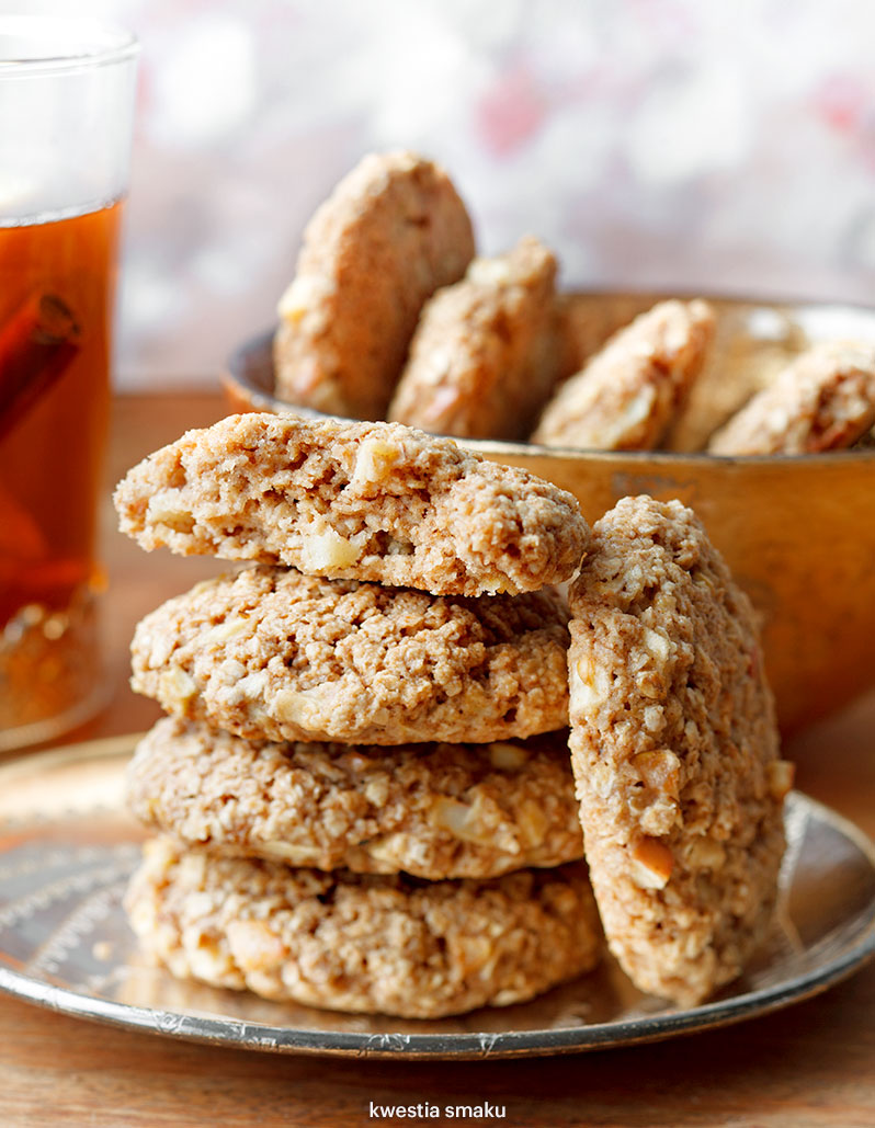 Zdrowe ciasteczka owsiane z jabłkami i cynamonem Kwestia Smaku