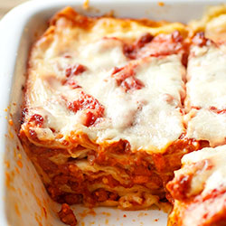 Lasagne bolognese z sosem beszamelowym