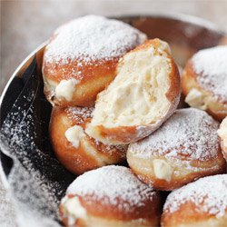 Babeczki czekoladowe z kremem waniliowym