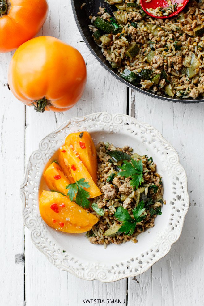 Pilaw z soczewicą, cukinią i mięsem Kwestia Smaku