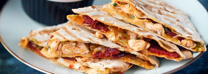 quesadillas z kurczakiem i