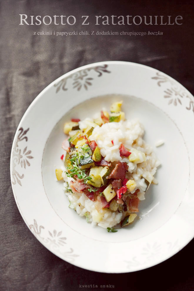 Risotto z cukinią, chili i chrupiącym boczkiem Kwestia Smaku