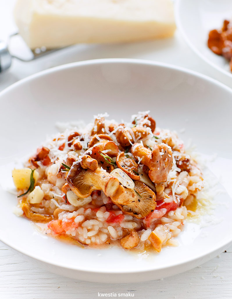Risotto z kurkami i świeżymi pomidorami Kwestia Smaku