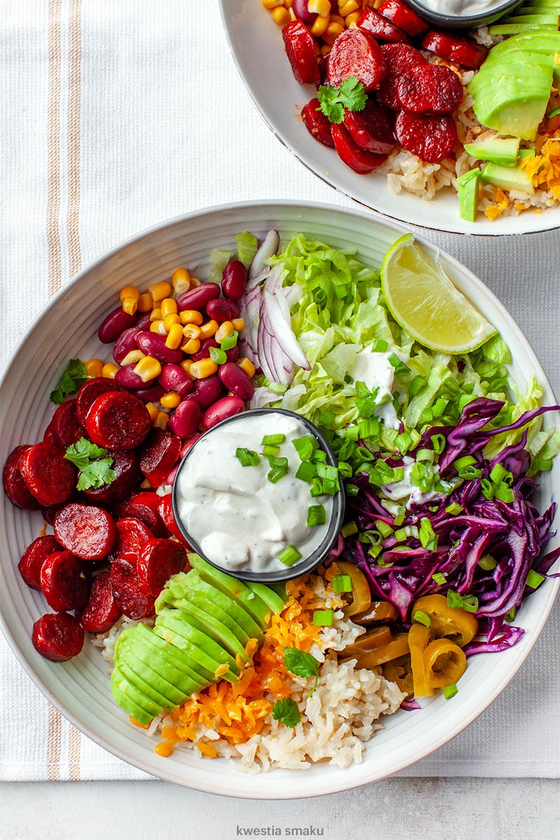 Burrito Bowl z chorizo