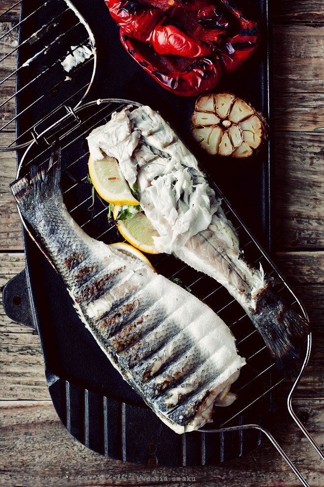 Makaron z grillowaną rybą