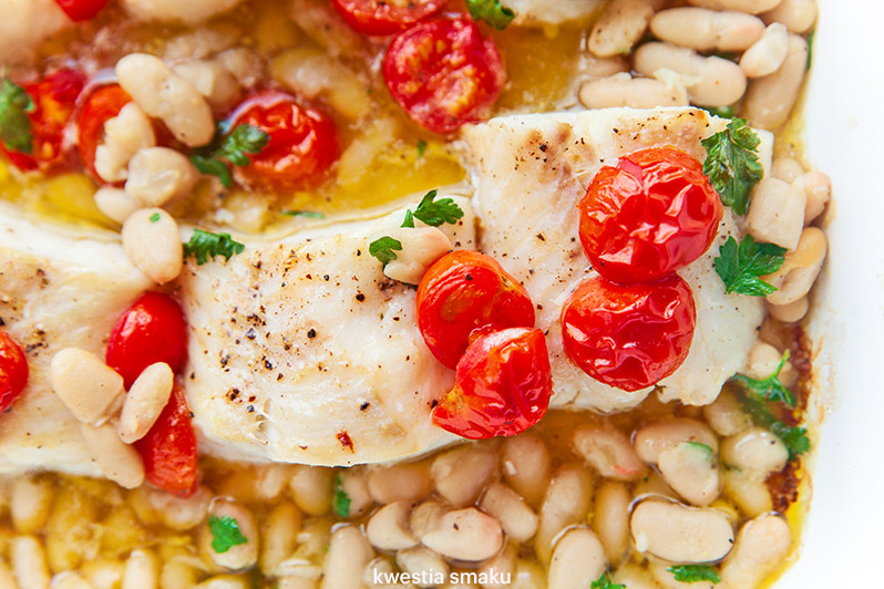 Dorsz zapiekany z fasolką