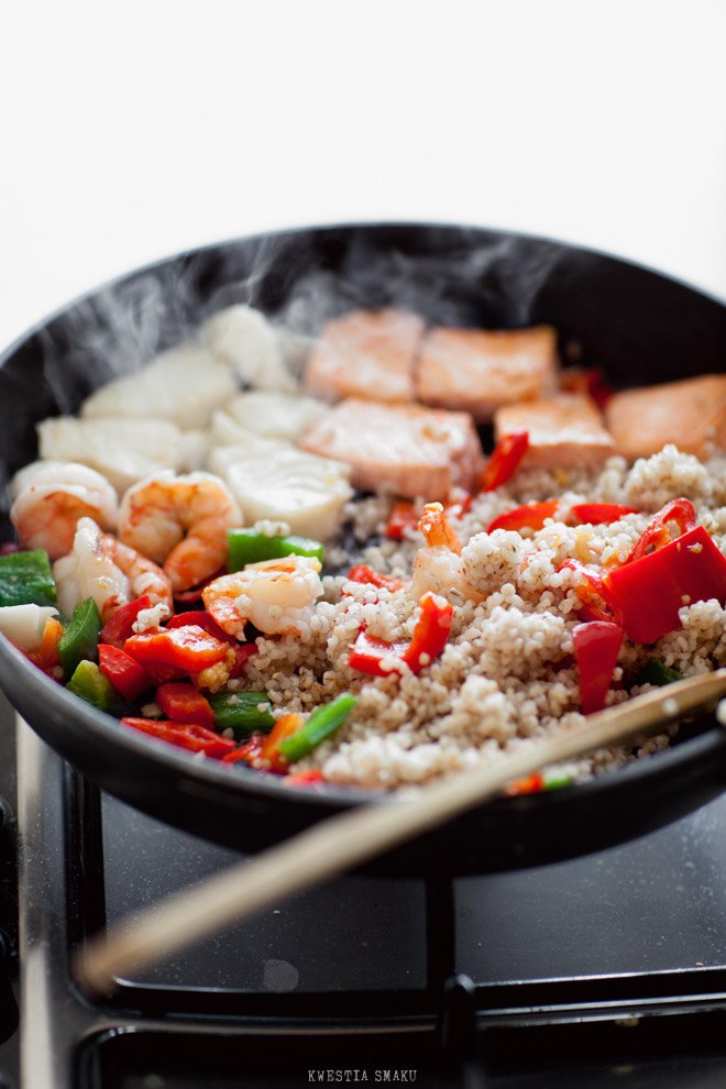 Stir-fry z kaszą jęczmienną