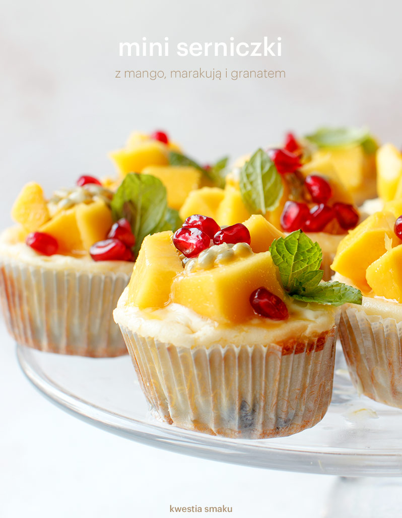 Mini serniczki z mango i marakują