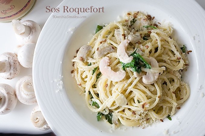 Spaghetti z serem Roquefort 