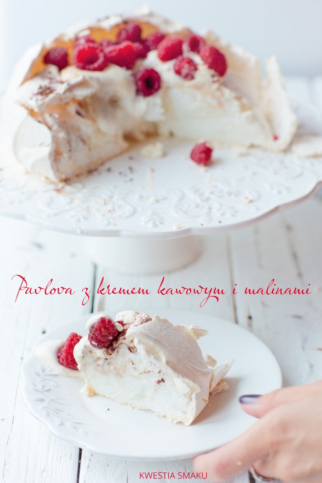 Pavlova z kremem kawowym i malinami