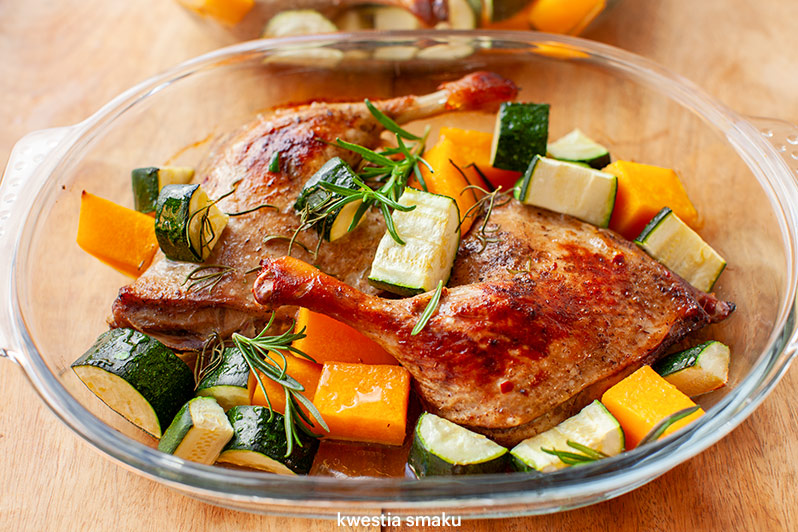 Pieczone udka kaczki z dynią