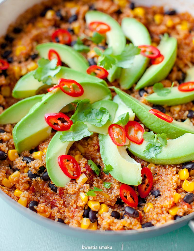 Quinoa po meksykańsku z jednej patelni