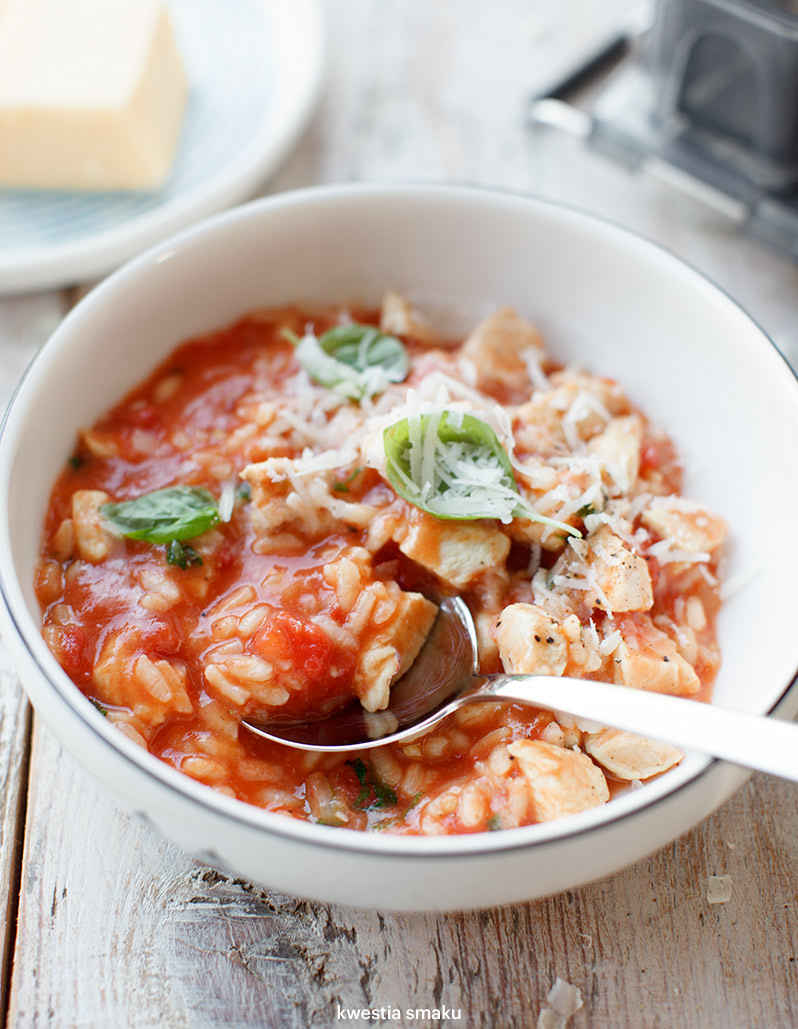 Risotto z kurczakiem i pomidorami
