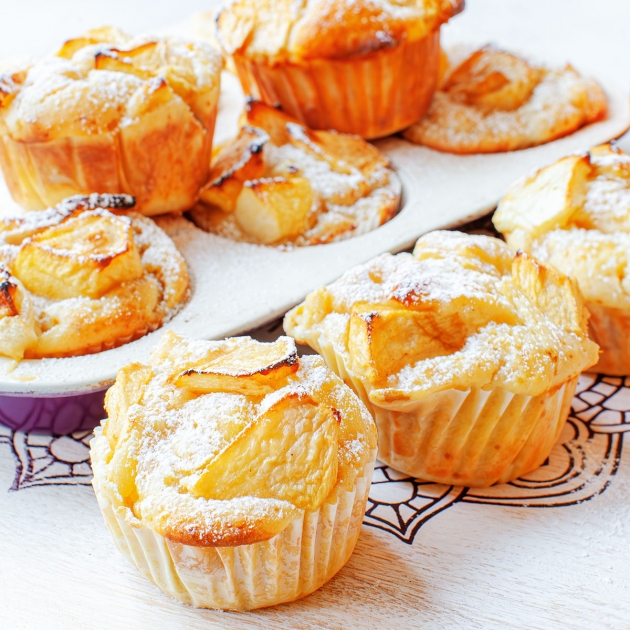 Babeczki twarogowe z jabłkami