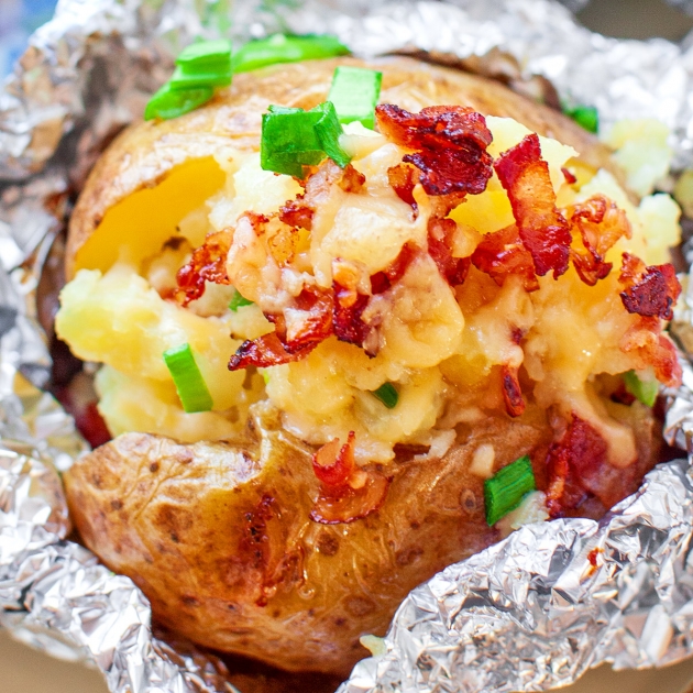 Pieczone nadziewane ziemniaki