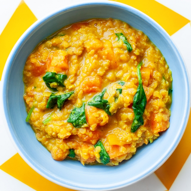 Błyskawiczne curry z soczewicy i dyni