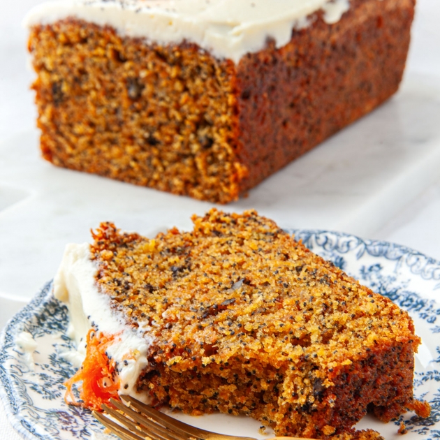 Ciasto marchewkowe z makiem