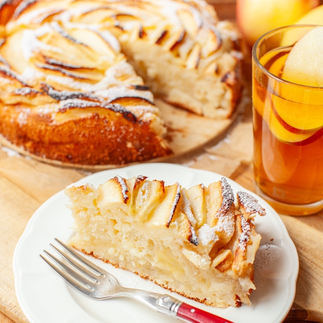 Ciasto twarogowe z jabłkami