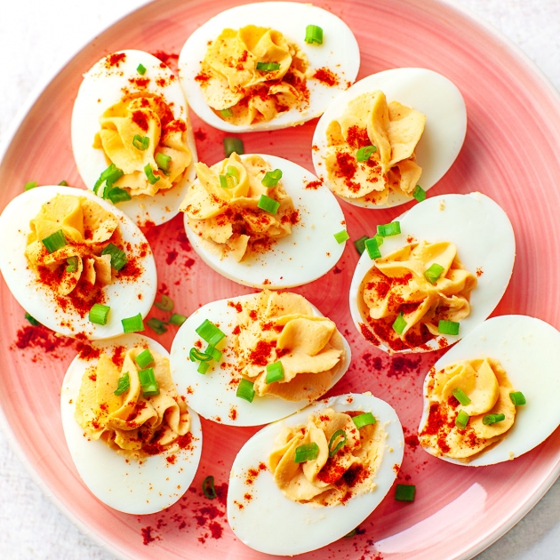 Deviled eggs - jajka faszerowane na ostro