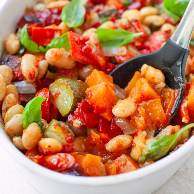 Fasola zapiekana z warzywami