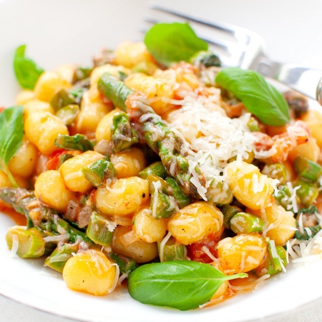 Gnocchi ze szparagami
