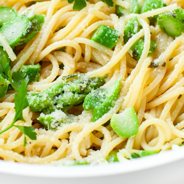 Makaron ze szparagami