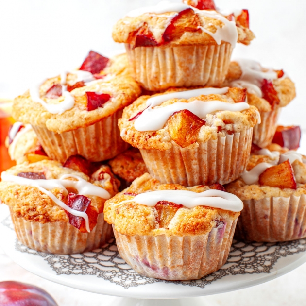 Muffinki ze śliwkami