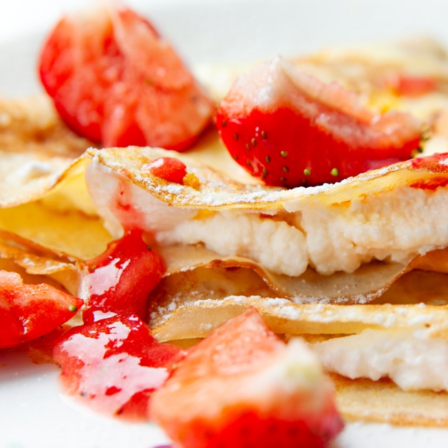 Naleśniki z ricottą i truskawkami