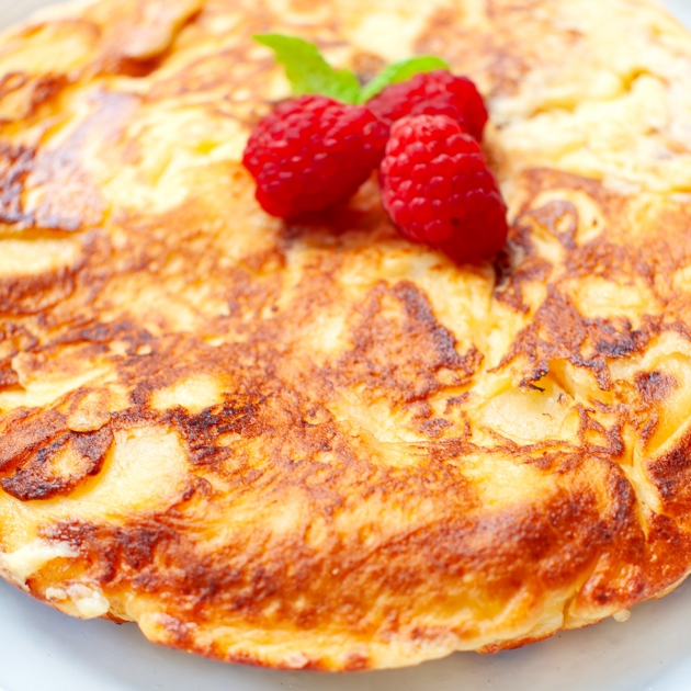 Omlet twarogowy z jabłkami