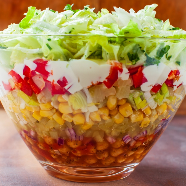 Sałatka gyros z ciecierzycą