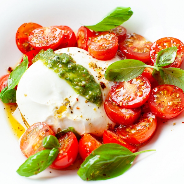 Sałatka z burratą