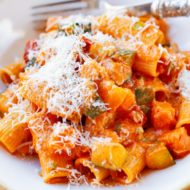 Wegetariański makaron z dynią