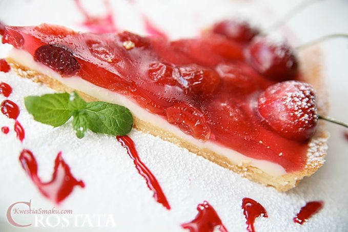 Tarta z czereśniami i panna cottą