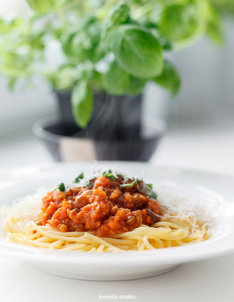 Wegetariańskie spaghetti bolognese