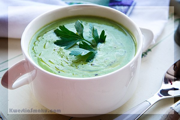 Zupa krem brokułowa z gorgonzolą