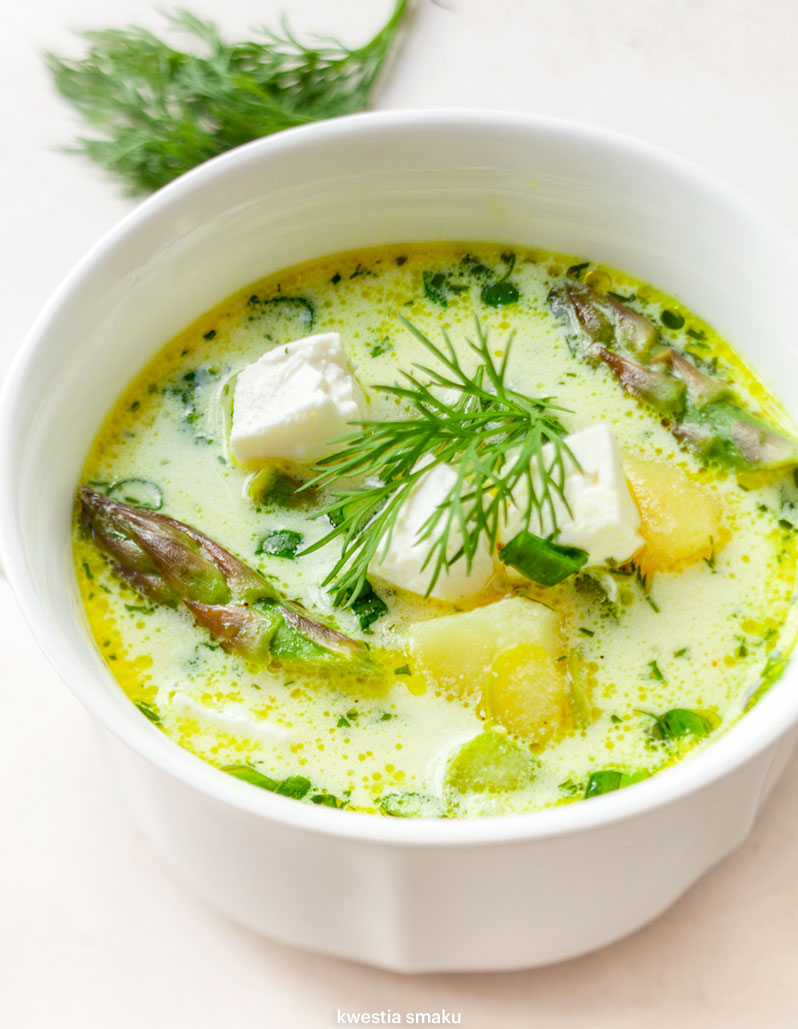 Zupa szparagowa z ziemniakami i fetą